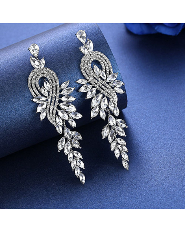 Длинные серьги с кристаллами Elegant