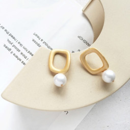 Серьги Pearl gold Matte-foto4