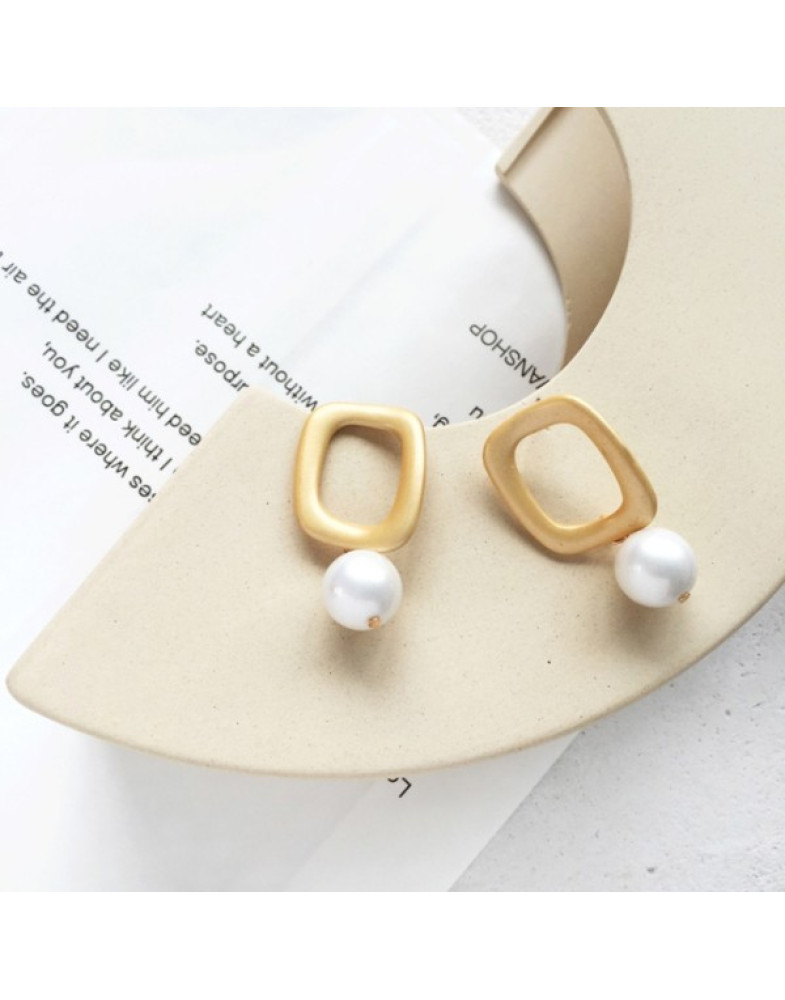 Серьги Pearl gold Matte-foto4