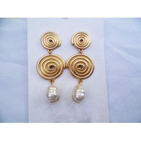 Стильні сережки матове золото та барочні перли