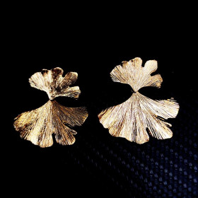 Сережки ginkgo biloba листя гінкго тренд