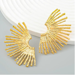 Серьги стильные брендовые