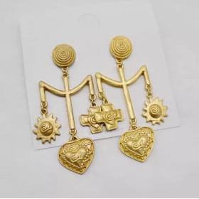 Серьги оригинальные длинные стильная бижутерия 