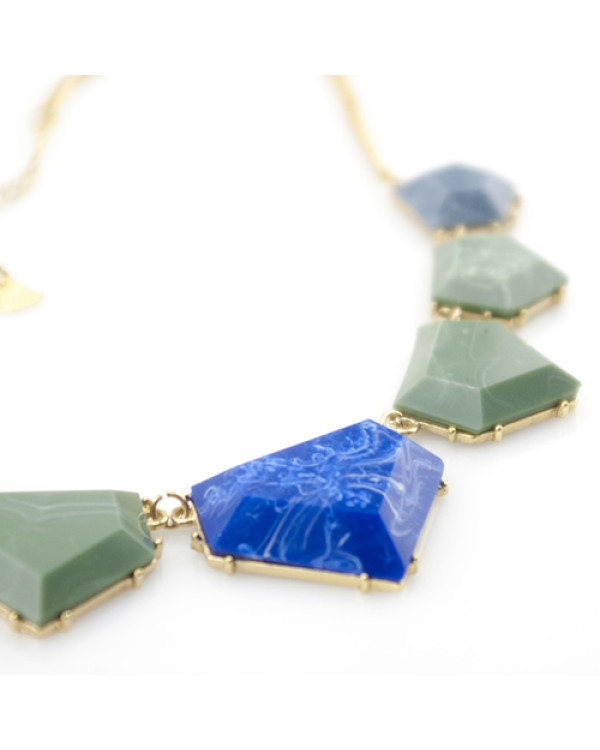 Колье "Mineral color"  Это бижутерия колье – тот случай, когда красота кроется в простоте