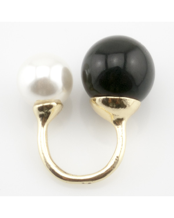 Модное кольцо "Sphere black and pearl"