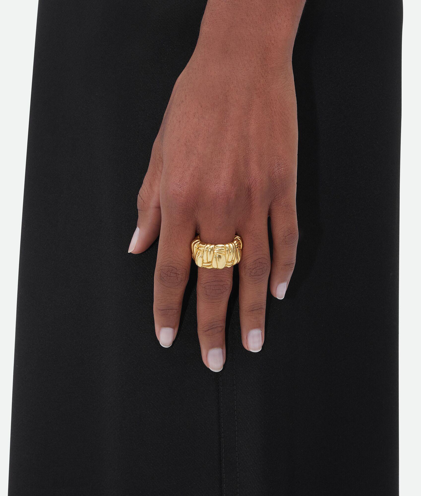 Ring Stacking
